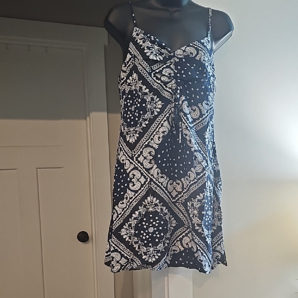 She + Sky NWT